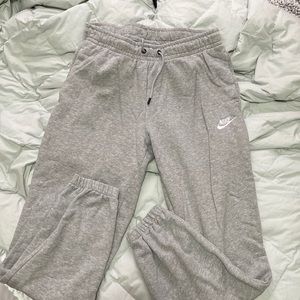 Nike joggers